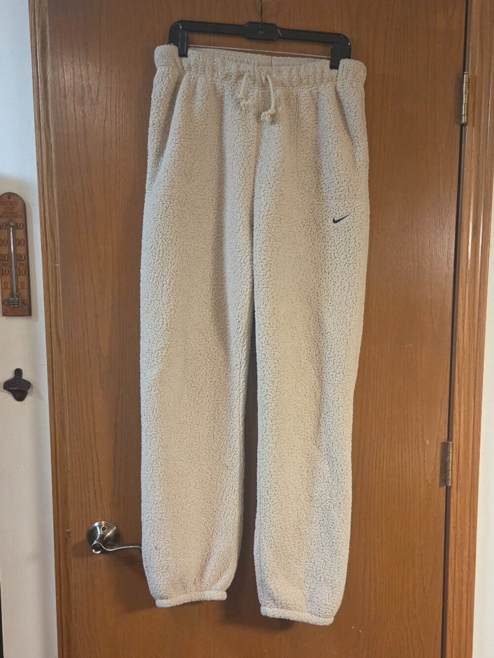 Nike Womens Beige Therma-Fit Teddy Bear Faux Fur Jogging Pants- Size M